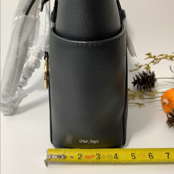 Michael Kors Charlotte Large Top Zip Tote - Picture 7 of 10